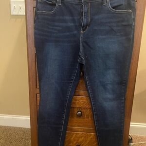 Time and Tru Women's Dark Wash Skinny Jeans